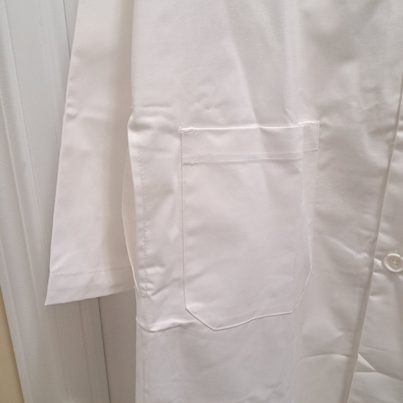 White Lab Coat B.T. Supply Co. Unisex Medium Button Front Men's Women's NWT - Picture 9 of 12